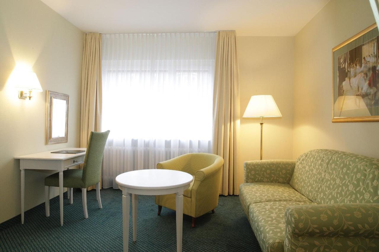Hotel Krone ****S Tübingen Extérieur photo