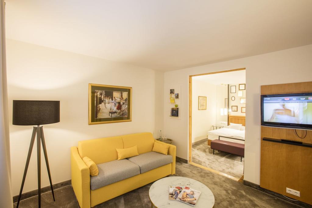Hotel Krone ****S Tübingen Extérieur photo