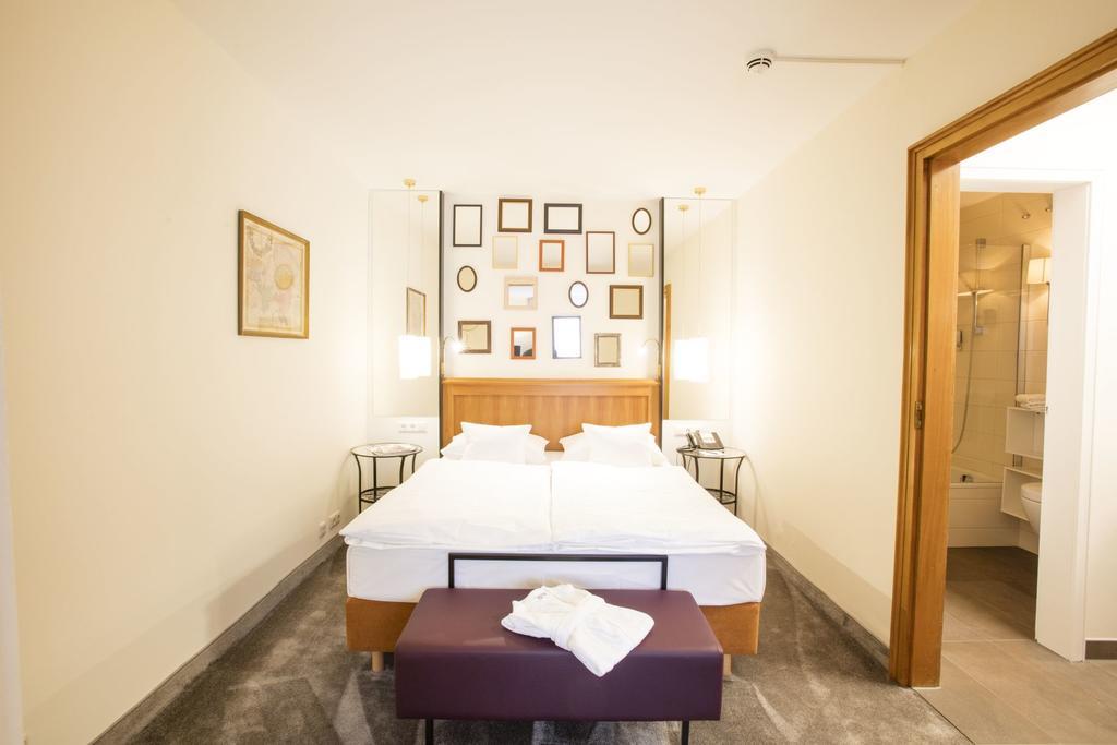Hotel Krone ****S Tübingen Extérieur photo